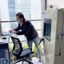 不能出差的日子如何跑業(yè)務(wù)？上海企業(yè)修煉內(nèi)功，打通人財(cái)物信息流與網(wǎng)絡(luò)技術(shù)研發(fā)